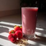 Creamy Strawberry Oat Smoothie