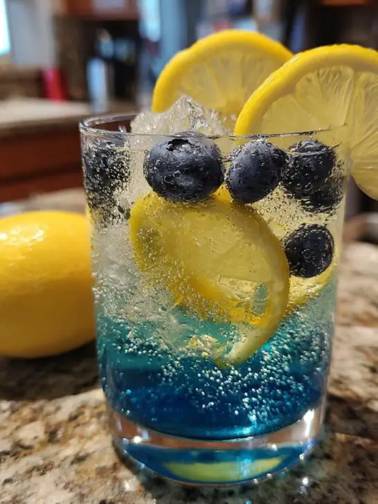 Blueberry Lemon Smash – Flag Day Fizz