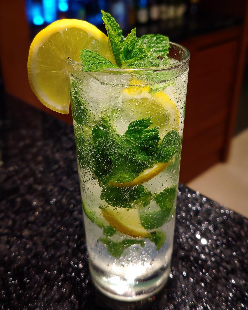 Minty Lemon Tonic Non-Alcoholic Cocktail - detail 5