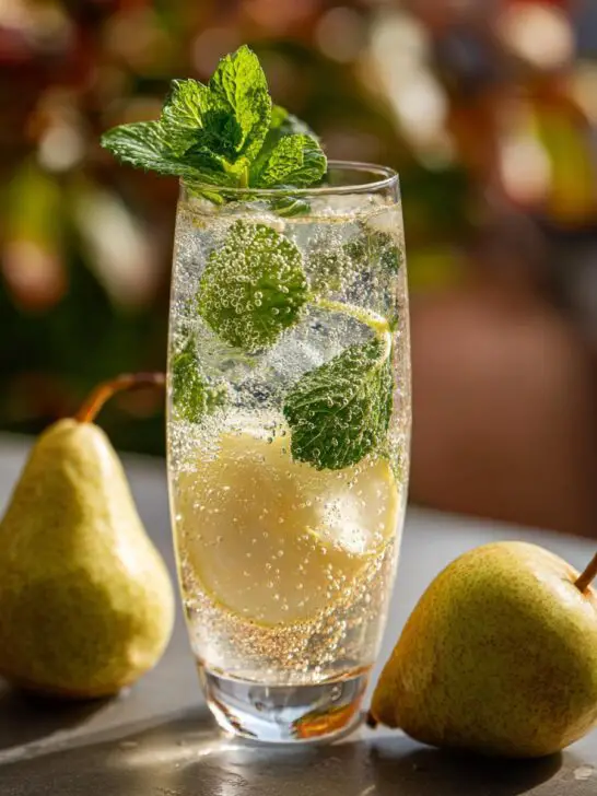Sparkling Pear & Elderflower Cocktail