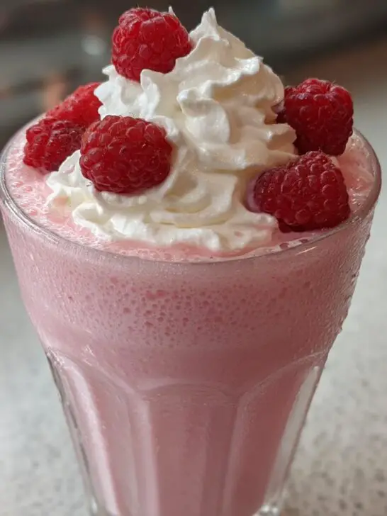 Valentine’s Day Raspberry Vanilla Cream Shake