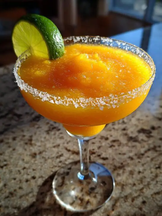 Mango Margarita Cocktail Recipe – Easy Classic