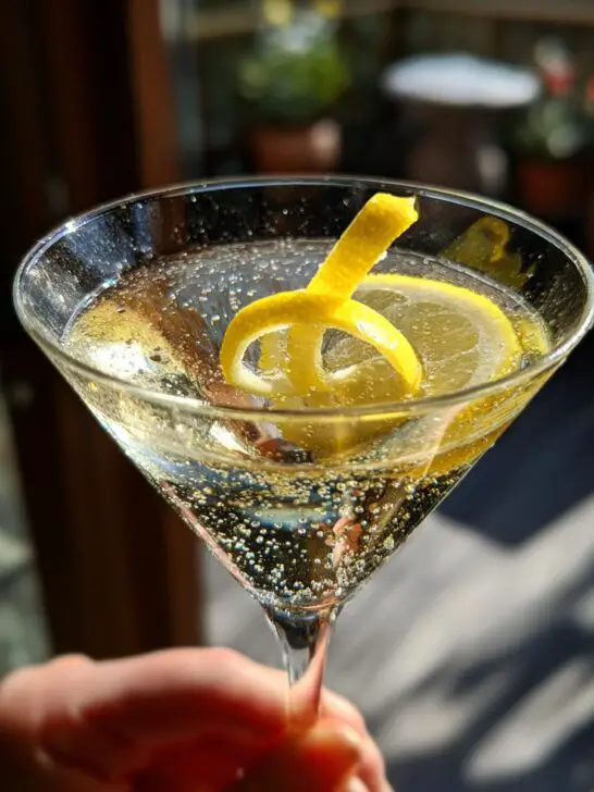 Vesper Martini Cocktail – Classic Recipe