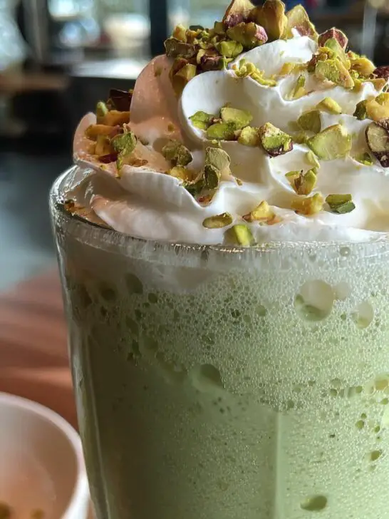 Christmas Pistachio Cream Shake