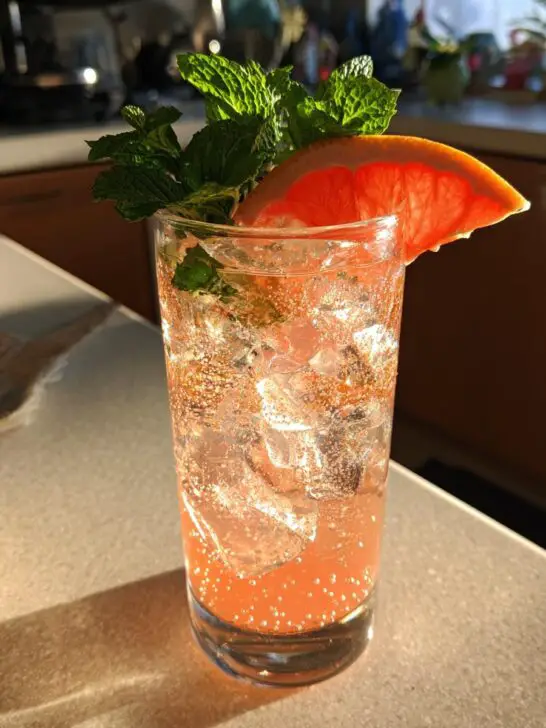 New Year’s Eve Sparkling Grapefruit Spritz