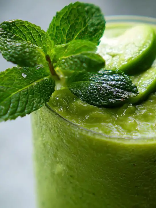 Summer Party Avocado Lime Smoothie