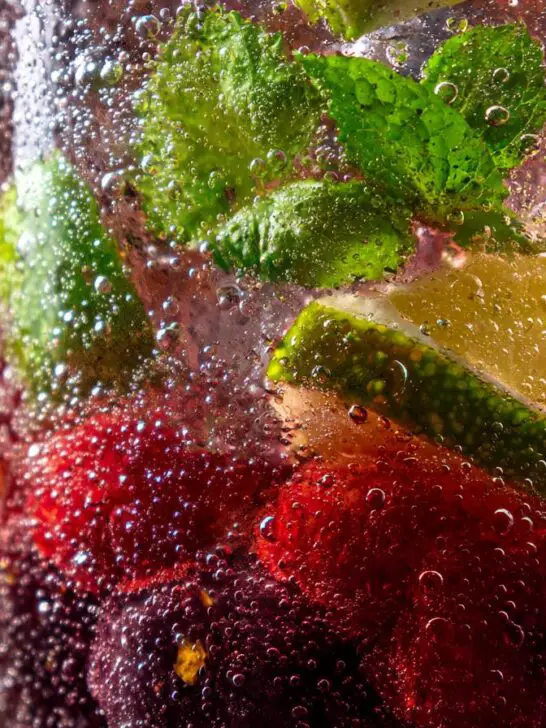 Summer Party Berry Vodka Spritz