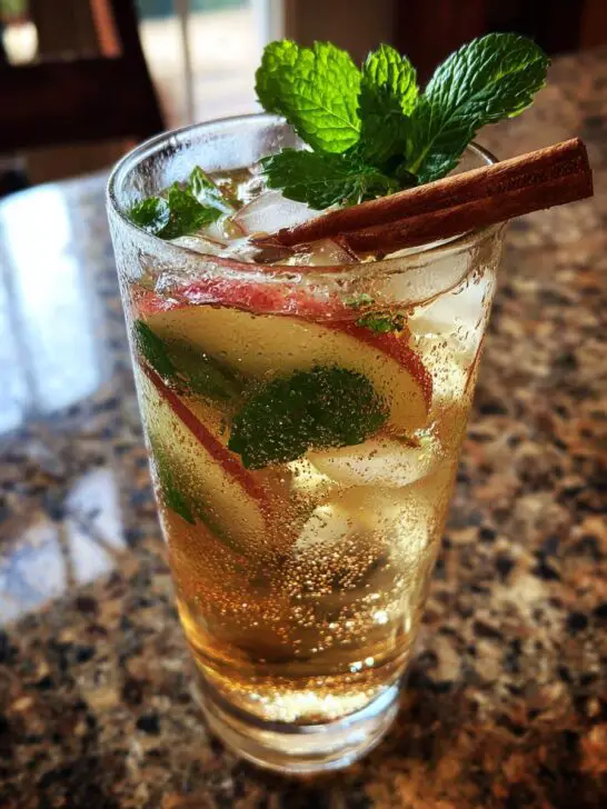 Thanksgiving Autumn Apple Mojito
