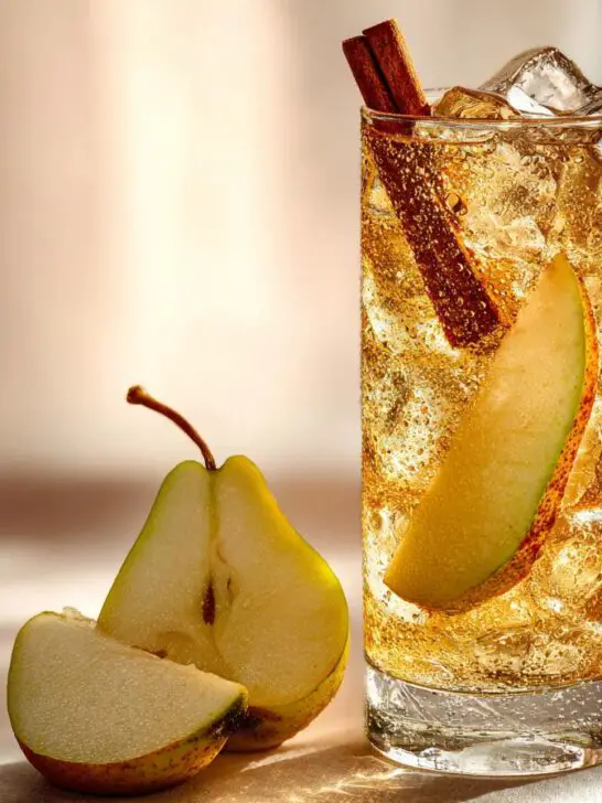 Thanksgiving Spiced Pear Spritzer